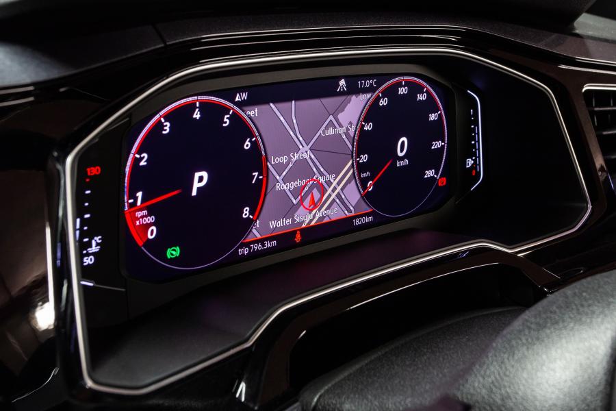 Панель приборов Volkswagen Polo GTI (Typ AW) 2018 года  (ZA) (фото 19 из 36)